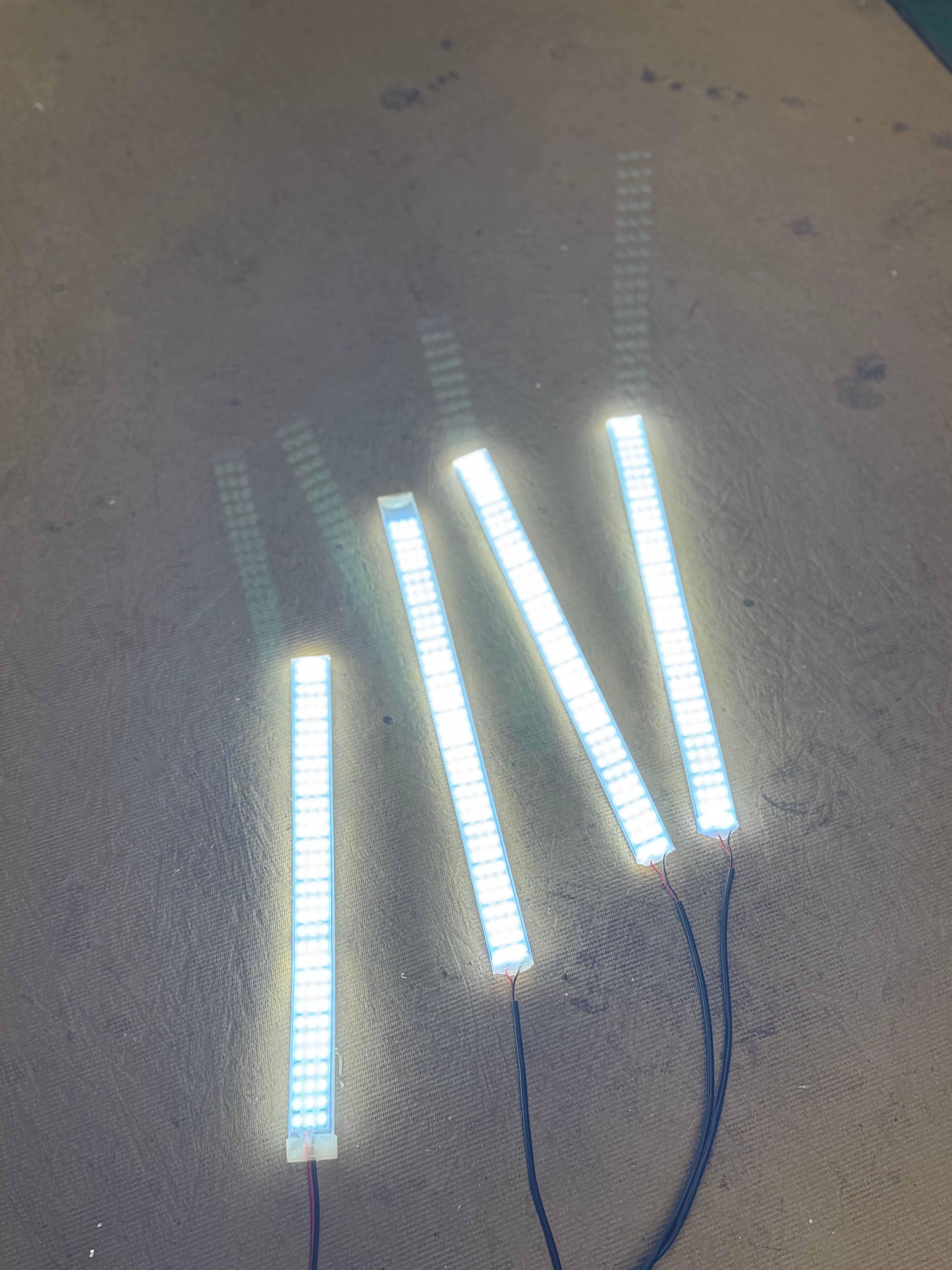 Triple row rock lights